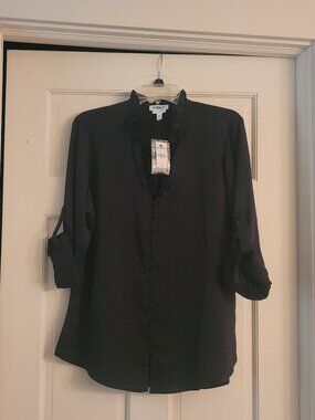 NWT Express Black Slim Ruffle Covered Button Portofino Shirt, size Large
